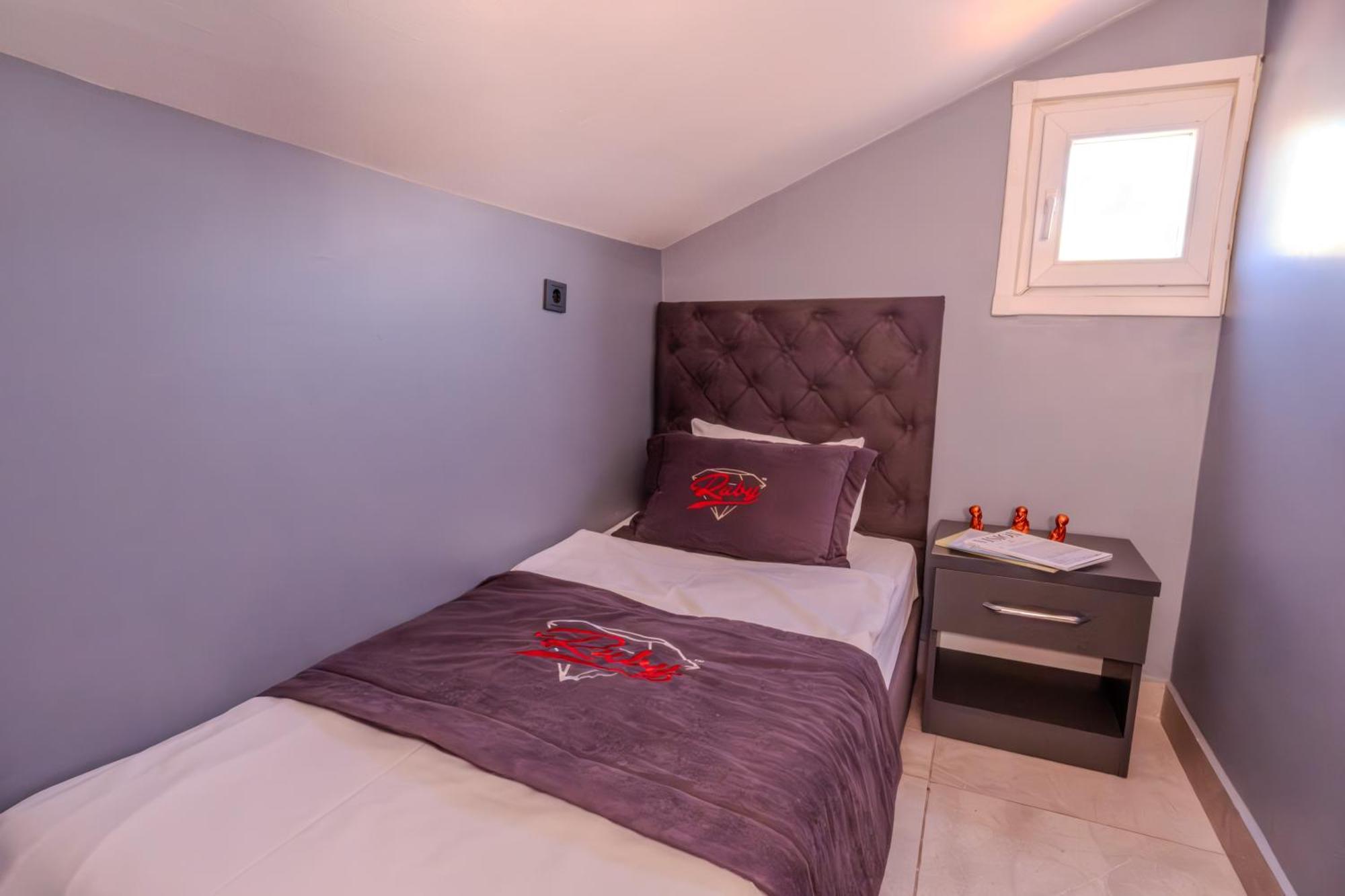 Ruby Hotel Стамбул Екстер'єр фото